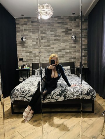 индивидуалка проститутка Омска