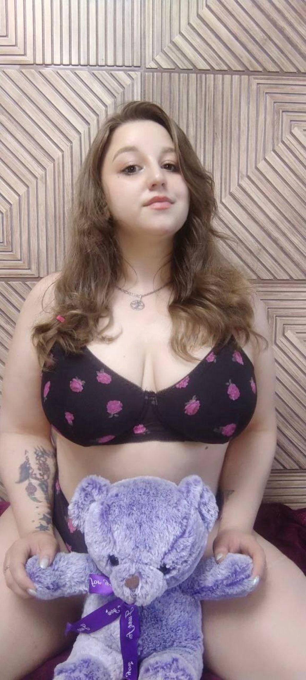 Дашенька : проститутки индивидуалки в Омске