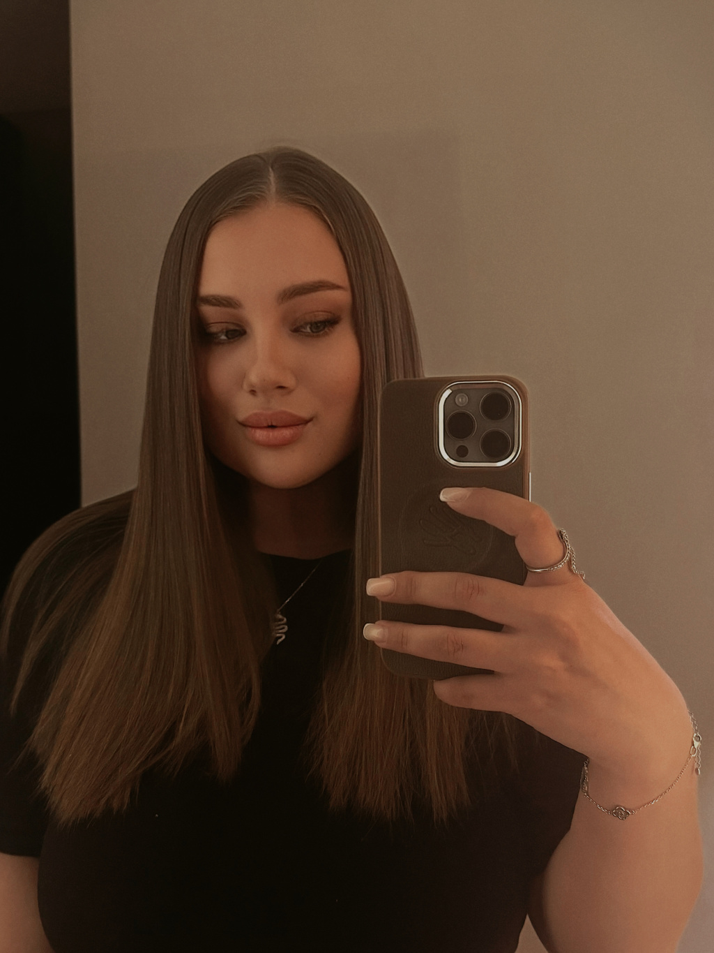 Элина: проститутки индивидуалки в Омске