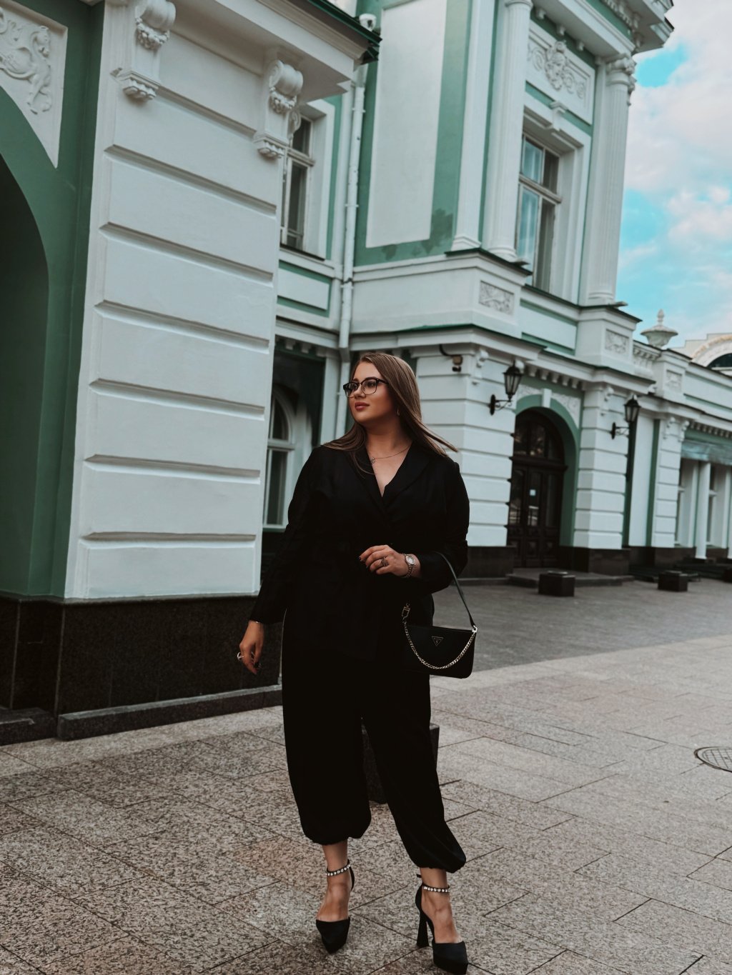 Элина: проститутки индивидуалки в Омске