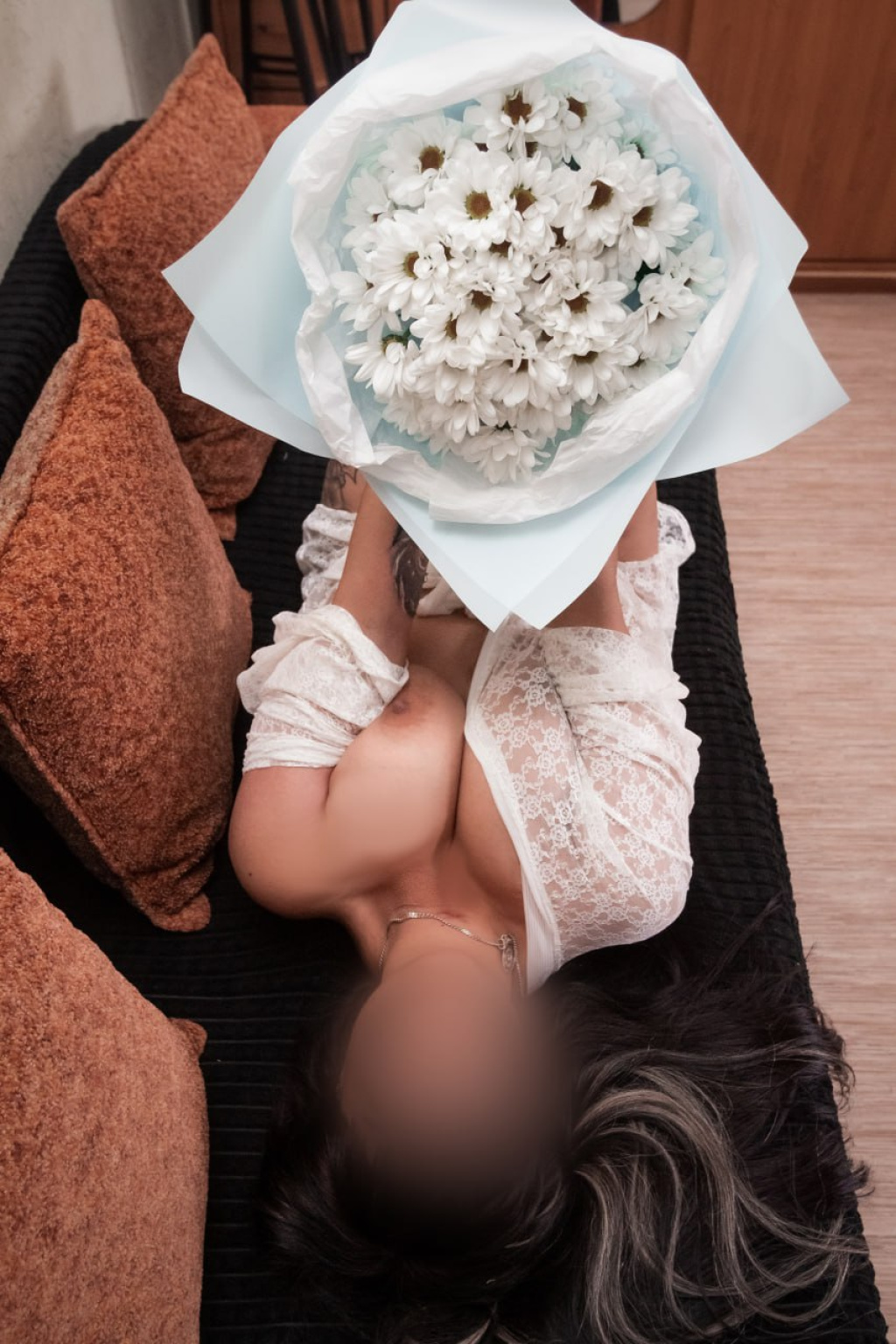 Лунара : проститутки индивидуалки в Омске